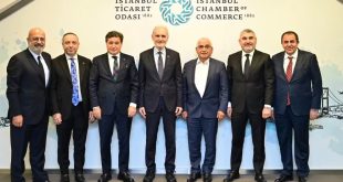 MOSFED Başkanı Ahmet Güleç ve mobilya sektörü temsilcileri İstanbul Ticaret Odası'ndaki toplantıda